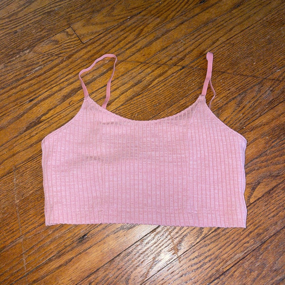 Pink ribbed cropped tank top!